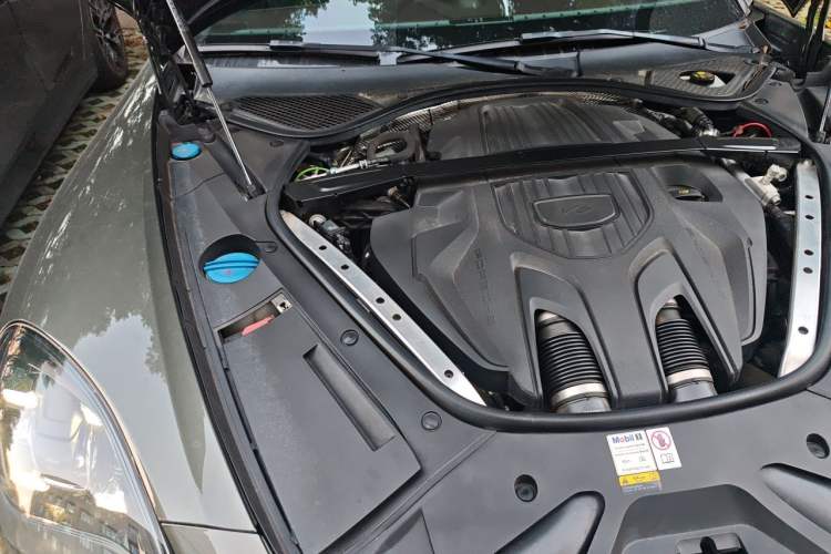 Used Porsche Panamera 2023 Panamera Executive Long Wheelbase 2.9T Engine Bay Right