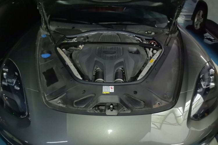 Used Porsche Panamera 2023 Panamera 2.9T Engine Bay