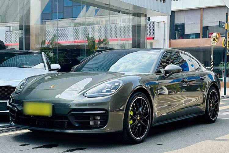 Used Porsche Panamera 2023-Year Restyled Panamera 4 E-Hybrid Platinum Edition 2.9T Exterior 1