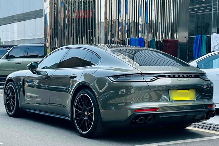 Used Porsche Panamera 2023-Year Restyled Panamera 4 E-Hybrid Platinum Edition 2.9T Exterior 5