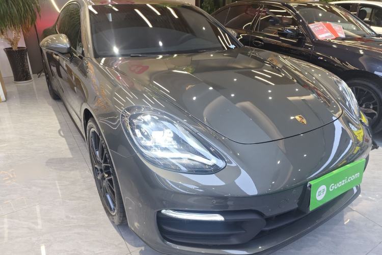 Used Porsche Panamera 2023 Panamera 2.9T Front Right 45 Deg