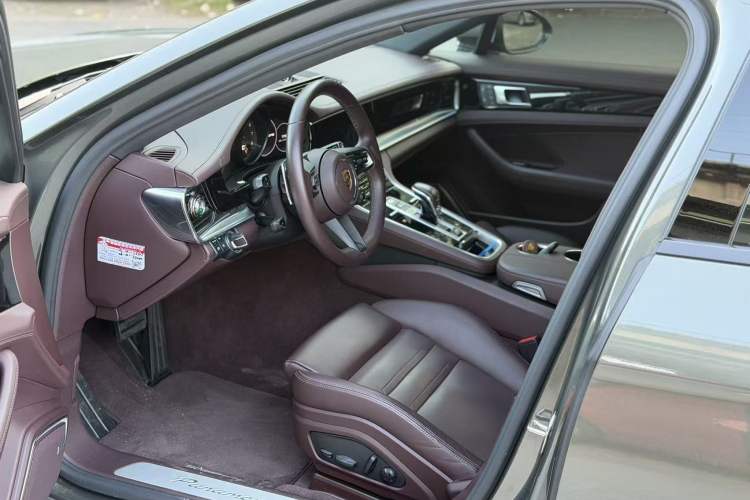 Used Porsche Panamera 2023 Panamera 2.9T Interior 1