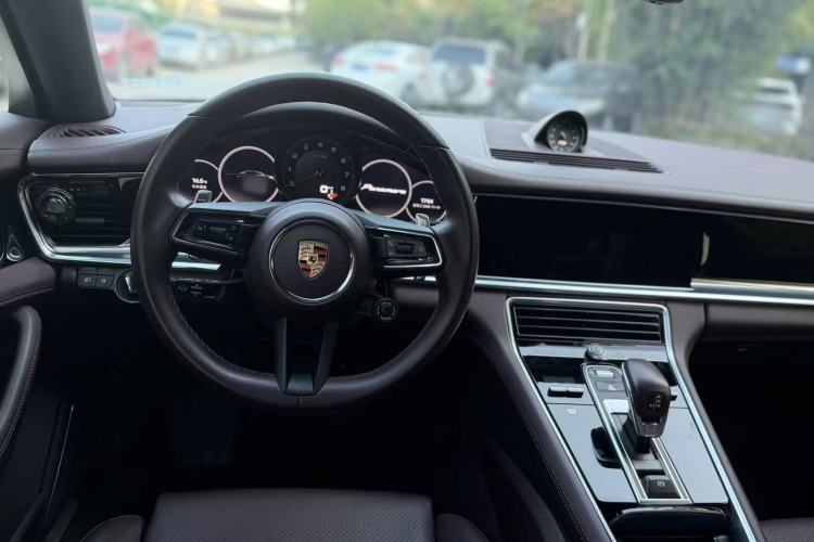 Used Porsche Panamera 2023 Panamera 2.9T Interior 3