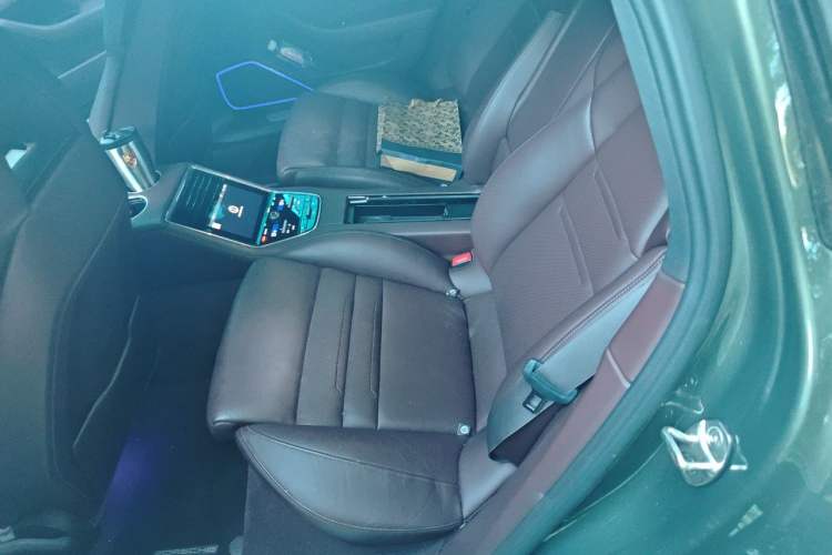 Used Porsche Panamera 2023 Panamera Executive Long Wheelbase 2.9T Left Rear Seat