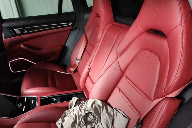Used Porsche Panamera 2023 Panamera 2.9T Platinum Edition Left Rear Seat
