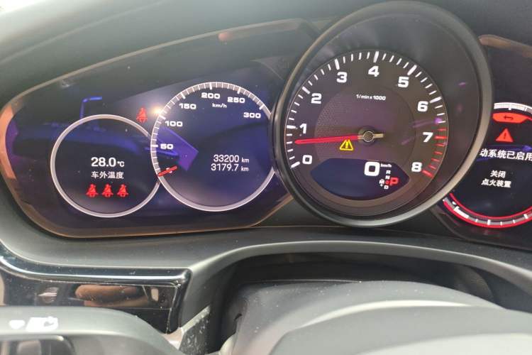 Used Porsche Panamera 2023 Facelifted Panamera 2.9T Platinum Edition Odometer Close Up