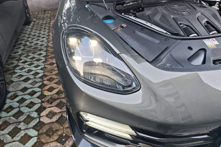 Used Porsche Panamera 2023 Panamera Executive Long Wheelbase 2.9T Right Front Headlight
