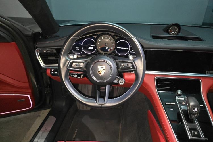 Used Porsche Panamera 2023 Panamera Executive Long Wheelbase 2.9T Steering Wheel