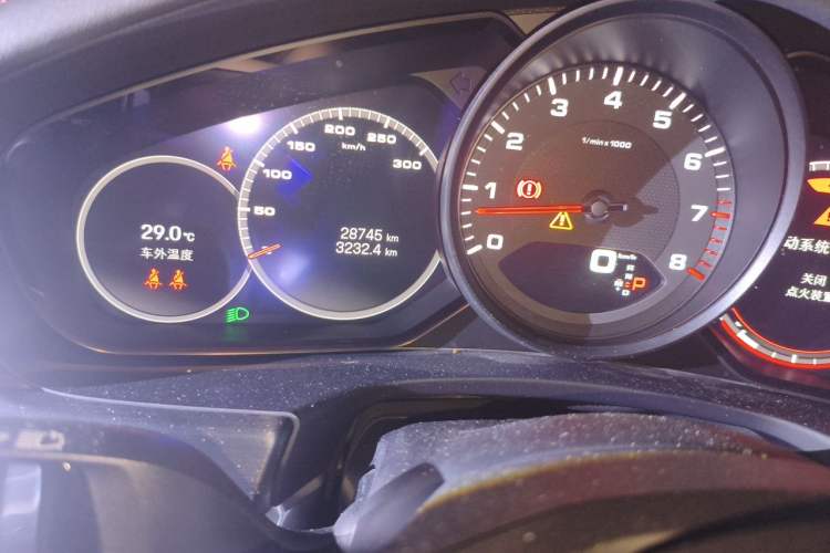 Used Porsche Panamera 2023 Panamera 2.9T Platinum Edition Odometer Close Up