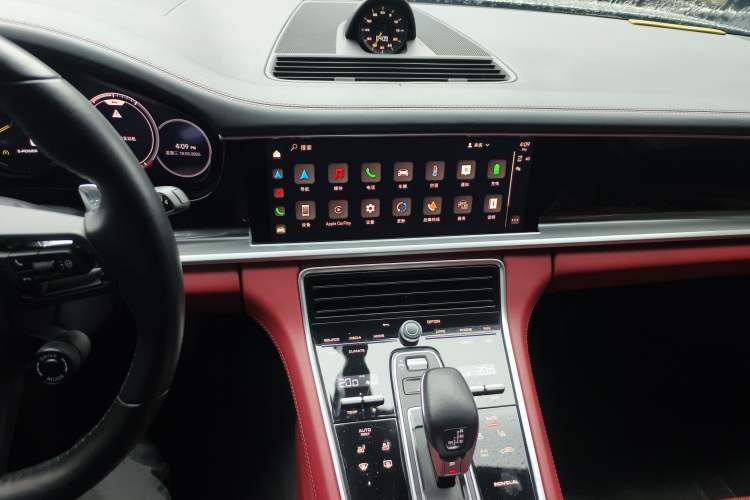 Used Porsche Panamera 2023 Panamera 4 E-Hybrid Sport Turismo 2.9T Audio And AC Panel