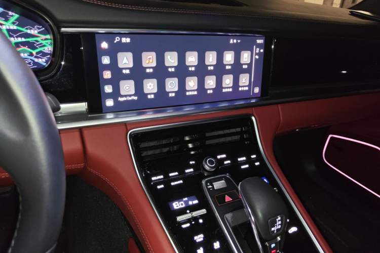 Used Porsche Panamera 2023 Facelifted Panamera 2.9T Platinum Edition Audio And AC Panel