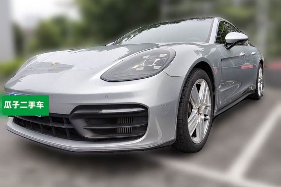 Porsche Panamera 2023