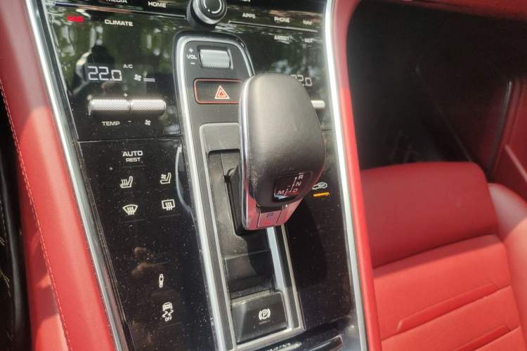 Used Porsche Panamera 2023 Panamera GTS 4.0T Gear Lever