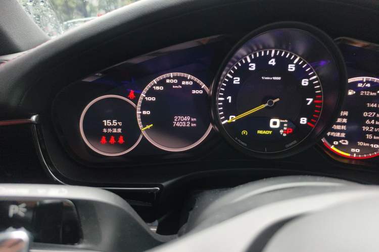 Used Porsche Panamera 2023 Panamera 4 E-Hybrid Sport Turismo 2.9T Odometer Close Up