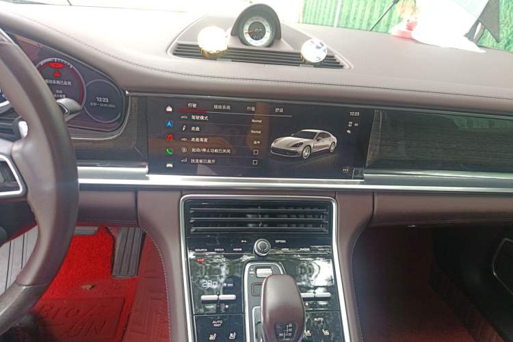Used Porsche Panamera 2023 Facelifted Panamera 2.9T Platinum Edition Audio And AC Panel