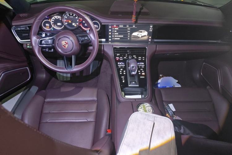 Used Porsche Panamera 2023 Panamera 2.9T Center Console
