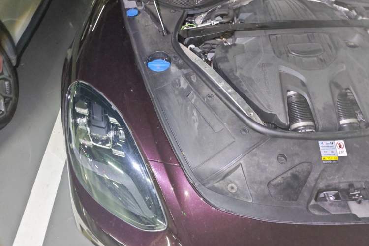 Used Porsche Panamera 2023 Panamera 2.9T Engine Bay Right