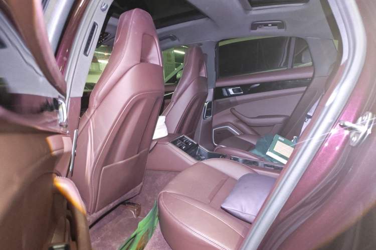 Used Porsche Panamera 2023 Panamera 2.9T Left Rear Seat