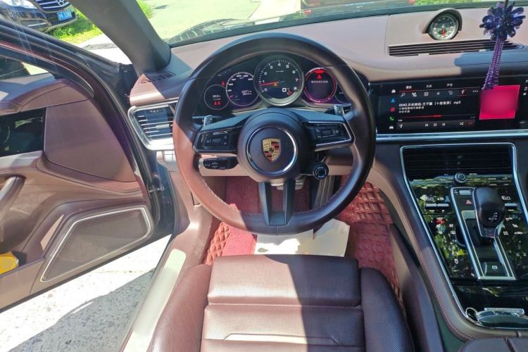 Used Porsche Panamera 2023 Panamera Executive Long Wheelbase 2.9T Steering Wheel