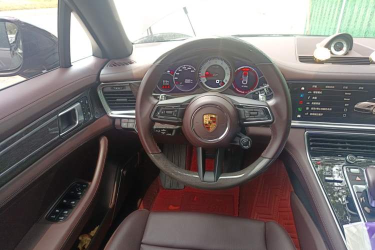 Used Porsche Panamera 2023 Facelifted Panamera 2.9T Platinum Edition Steering Wheel