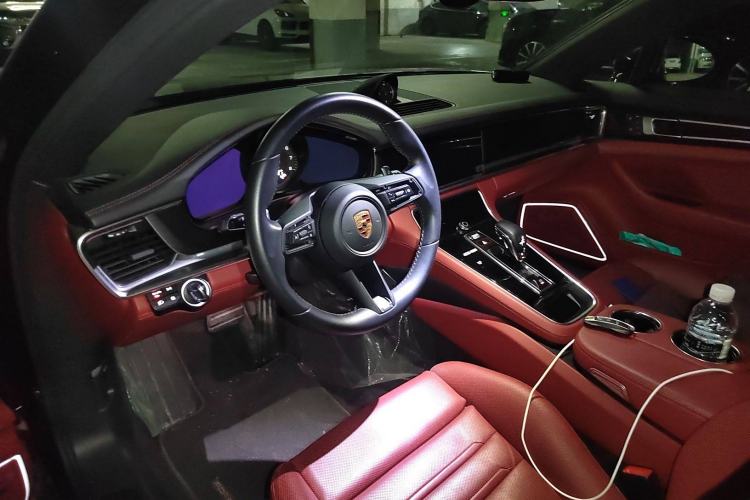 Used Porsche Panamera 2023 Restyled Panamera 4 Executive Extended Platinum Edition 2.9T Driver Seat