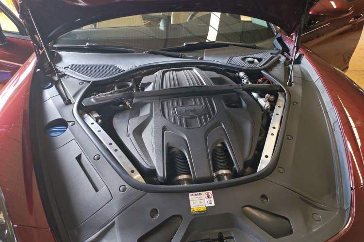 Used Porsche Panamera 2023 Panamera 2.9T Engine Bay