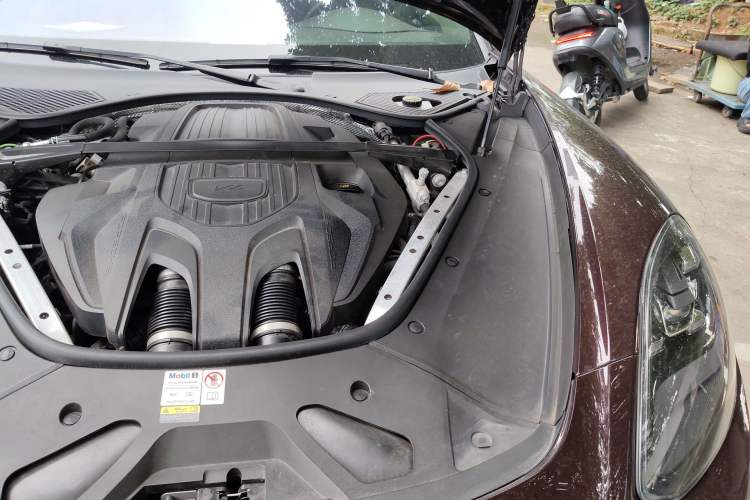 Used Porsche Panamera 2023 Panamera 2.9T Engine Bay Left
