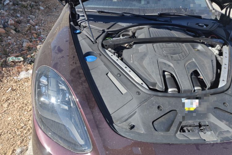 Used Porsche Panamera 2023 Panamera 2.9T Engine Bay Right