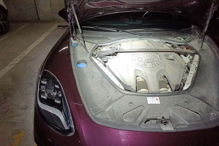 Used Porsche Panamera 2023 Restyled Panamera 4 Executive Extended Platinum Edition 2.9T Engine Bay Right