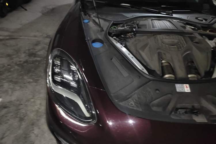 Used Porsche Panamera 2023 Restyled Panamera 4 Executive Extended Platinum Edition 2.9T Engine Bay Right