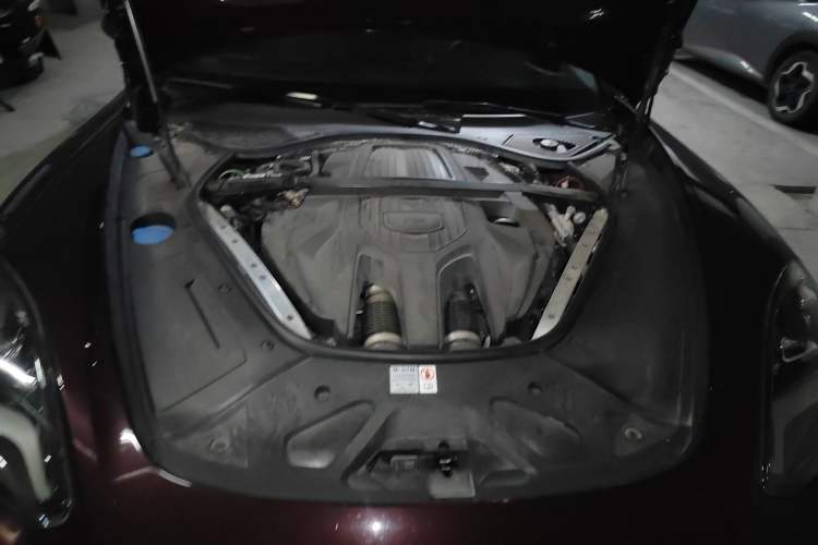 Used Porsche Panamera 2023 Restyled Panamera 4 Executive Extended Platinum Edition 2.9T Engine Bay