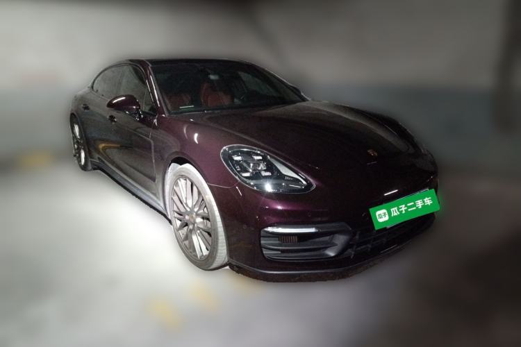Used Porsche Panamera 2023 Restyled Panamera 4 Executive Extended Platinum Edition 2.9T Front Right 45 Deg