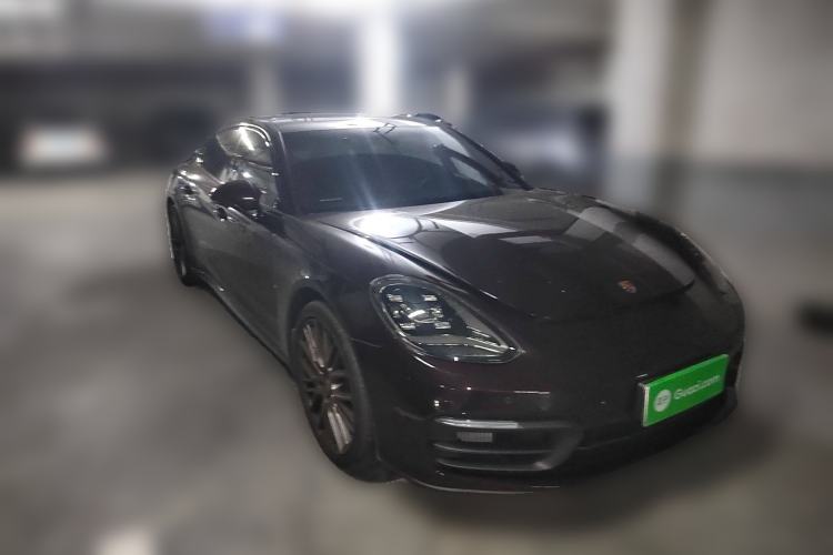 Used Porsche Panamera 2023 Restyled Panamera 4 Executive Extended Platinum Edition 2.9T Front Right 45 Deg