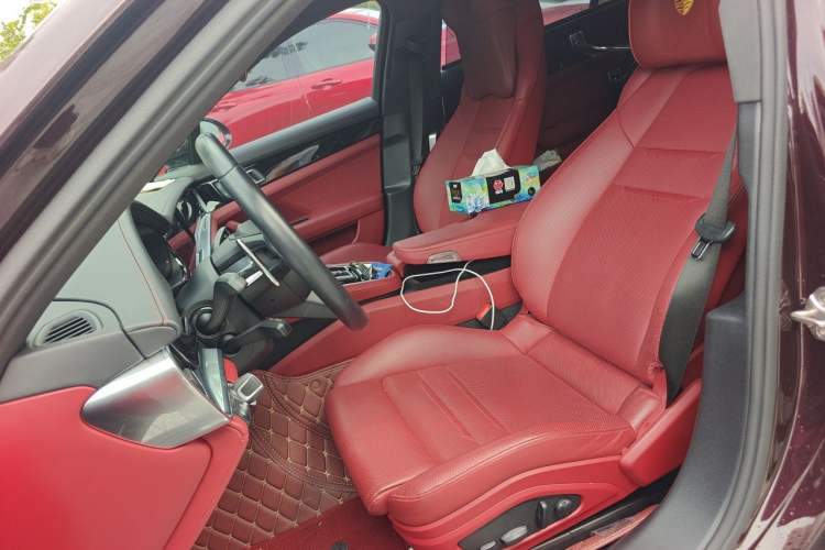 Used Porsche Panamera 2023-Year Restyled Panamera Executive Extended Platinum Edition 2.9T Left Front Seat