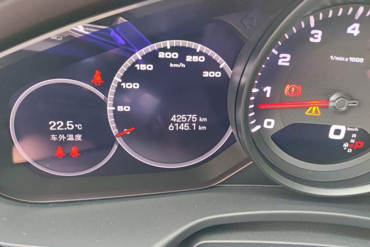 Used Porsche Panamera 2023 Panamera Executive Long Wheelbase 2.9T Odometer Close Up