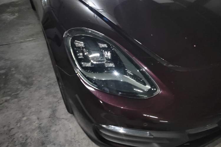 Used Porsche Panamera 2023 Restyled Panamera 4 Executive Extended Platinum Edition 2.9T Right Front Headlight