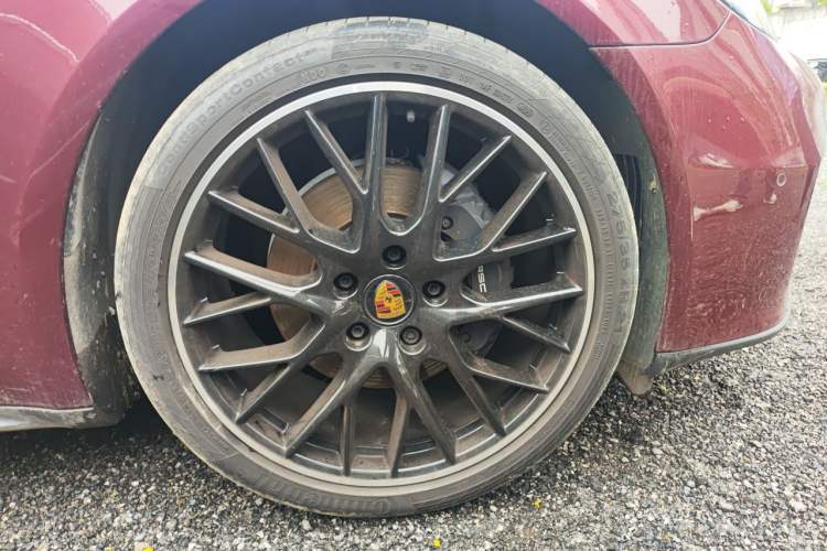 Used Porsche Panamera 2023 Panamera Executive Long Wheelbase 2.9T Right Front Wheel Hub