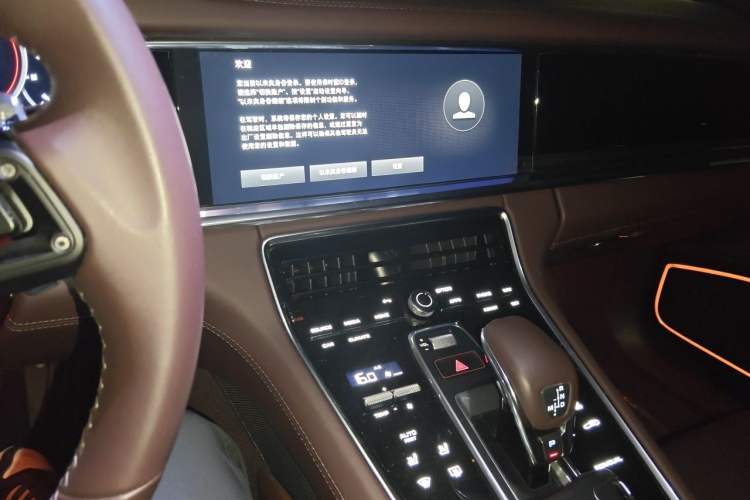 Used Porsche Panamera 2023 Facelifted Panamera 2.9T Platinum Edition Audio And AC Panel