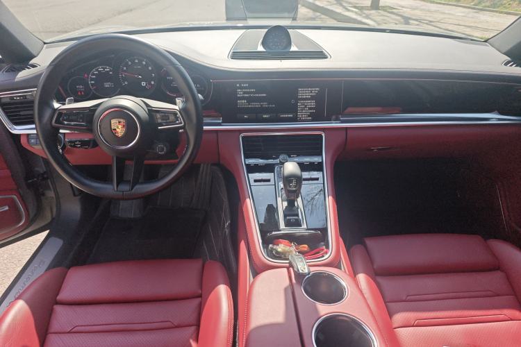 Used Porsche Panamera 2023 Panamera 2.9T Center Console