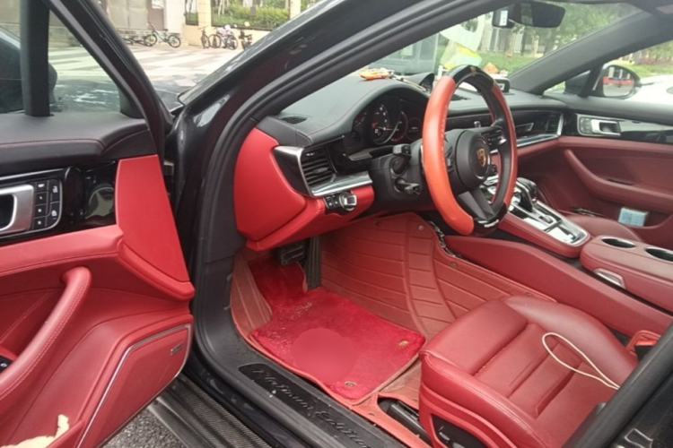Used Porsche Panamera 2023 Panamera Executive Long Wheelbase Platinum Edition 2.9T Driver Seat