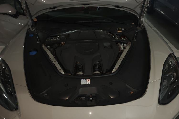 Used Porsche Panamera 2023-Year Restyled Panamera Executive Extended Platinum Edition 2.9T Engine Bay