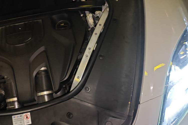 Used Porsche Panamera 2023 Facelifted Panamera 2.9T Platinum Edition Engine Bay Left