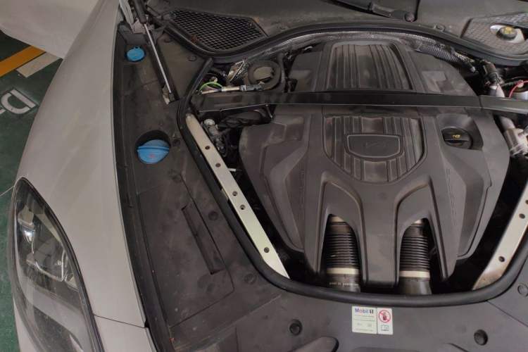 Used Porsche Panamera 2023 Panamera Executive Long Wheelbase 2.9T Engine Bay Right