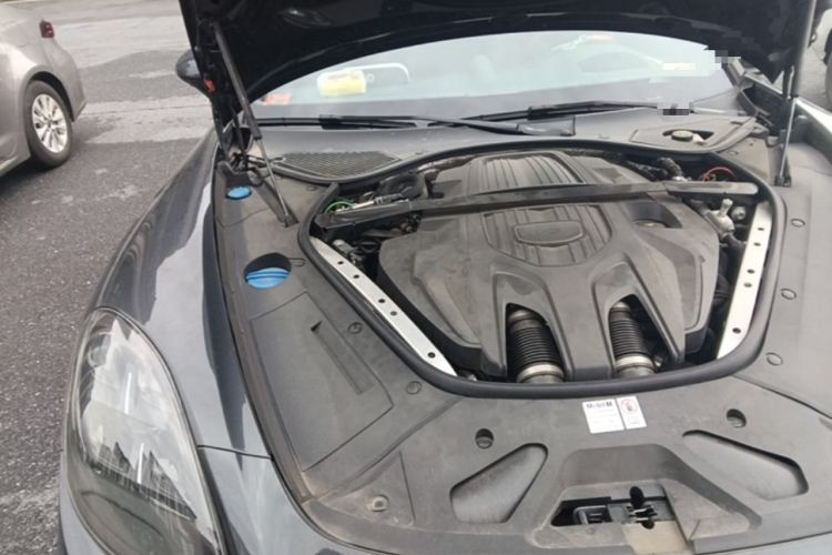 Used Porsche Panamera 2023 Panamera Executive Long Wheelbase Platinum Edition 2.9T Engine Bay Right