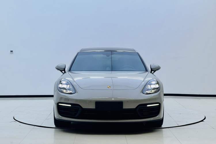 Used Porsche Panamera 2023 Restyled Panamera 4 Executive Extended Platinum Edition 2.9T Exterior 1