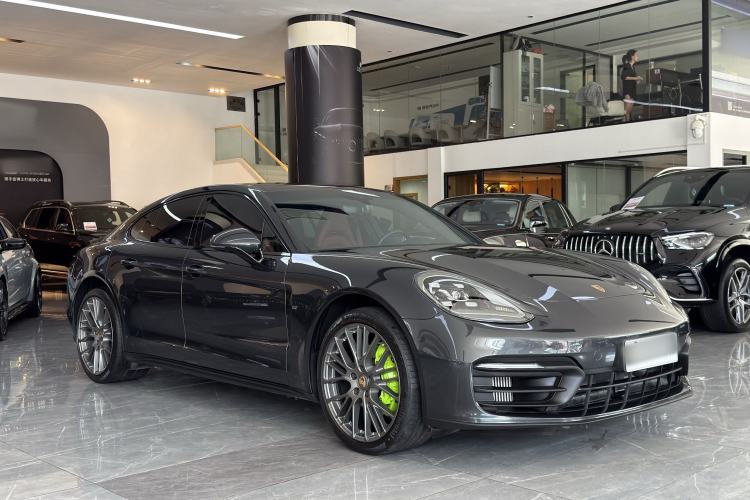 Used Porsche Panamera 2023 Facelifted Panamera 2.9T Platinum Edition Exterior 2