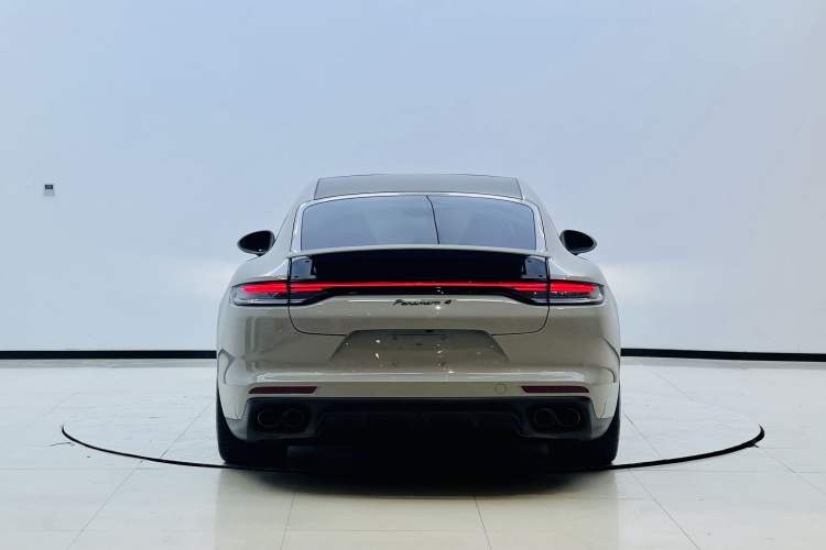 Used Porsche Panamera 2023 Restyled Panamera 4 Executive Extended Platinum Edition 2.9T Exterior 4