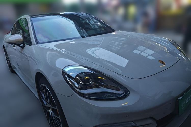 Used Porsche Panamera 2023 Facelifted Panamera 2.9T Platinum Edition Front Right 45 Deg