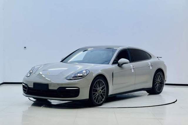 Used Porsche Panamera 2023 Restyled Panamera 4 Executive Extended Platinum Edition 2.9T