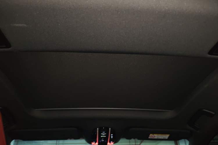 Used Porsche Panamera 2023-Year Restyled Panamera Executive Extended Platinum Edition 2.9T Headliner